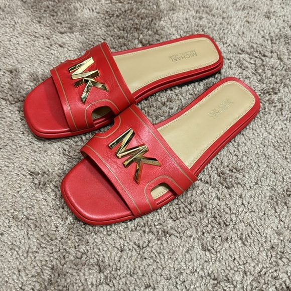 Michael Kors slides Size 6 in adorable red color π - Picture 2 of 12